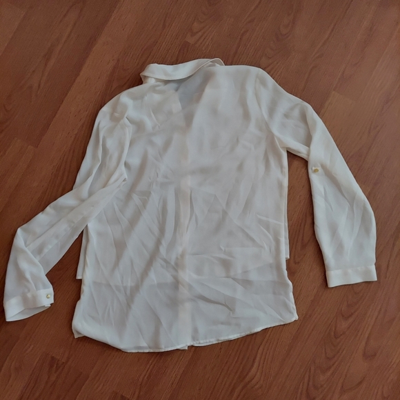 Investments white polyester button up blouse gold buttons long sleeve Sz small - Picture 5 of 6